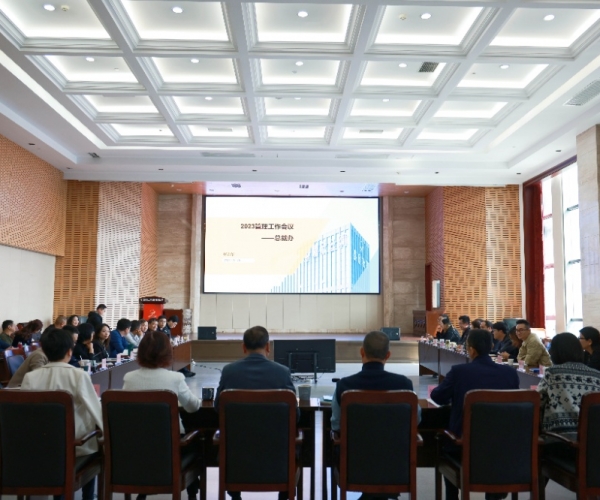 为（内部）客户提供价值，，，为实现“领跑”赋能加速